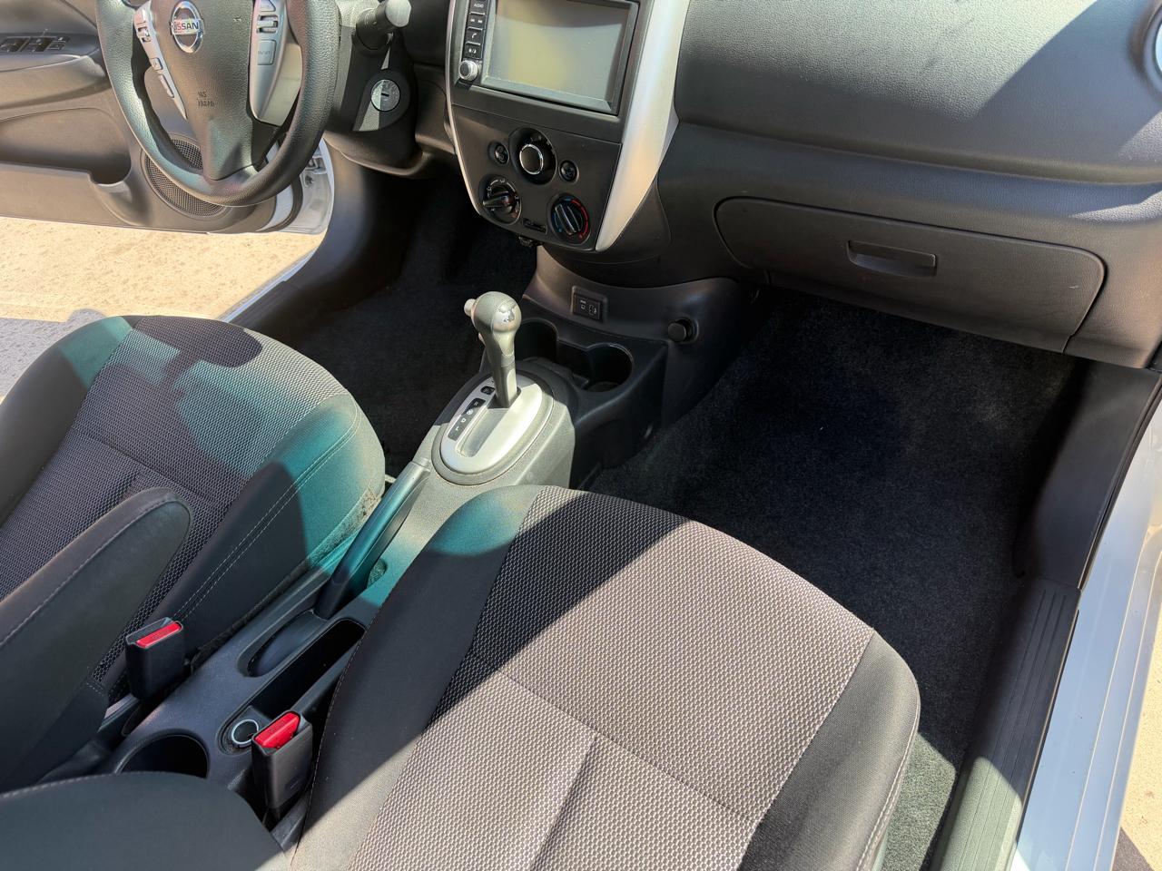 Nissan Versa 1.6 S 5M 2019