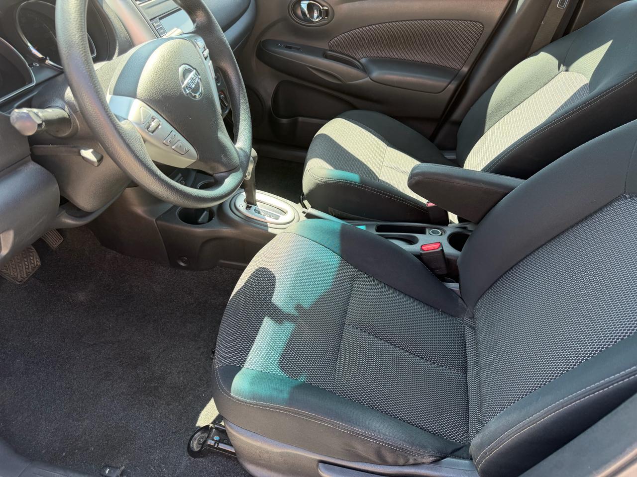 Nissan Versa 1.6 S 5M 2019