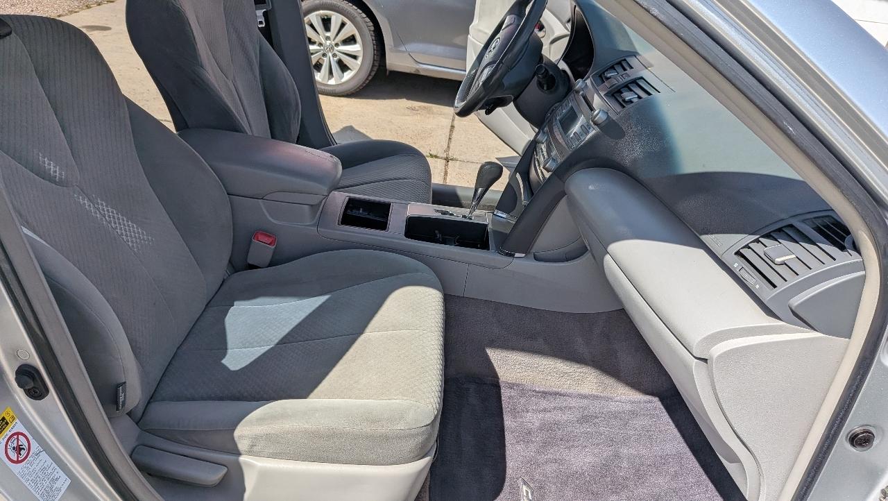 Toyota Camry Hybrid Sedan 2007