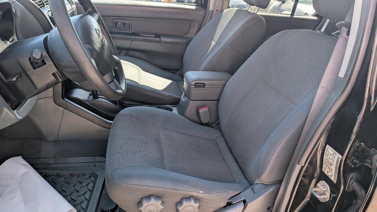 Nissan Xterra XE 2WD 2004