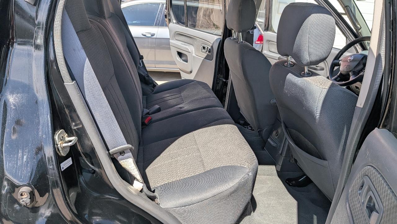 Nissan Xterra XE 2WD 2004