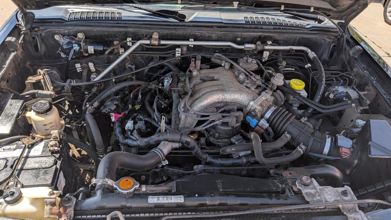 Nissan Xterra XE 2WD 2004