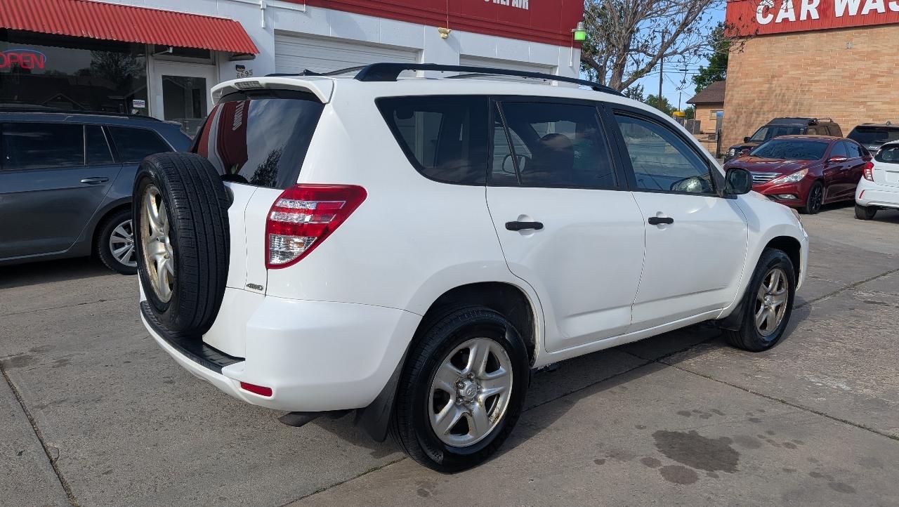 Toyota RAV4 Base I4 4WD 2010