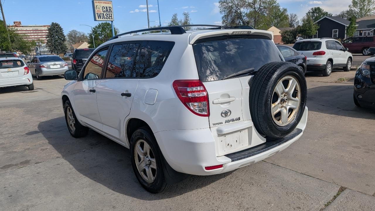 Toyota RAV4 Base I4 4WD 2010