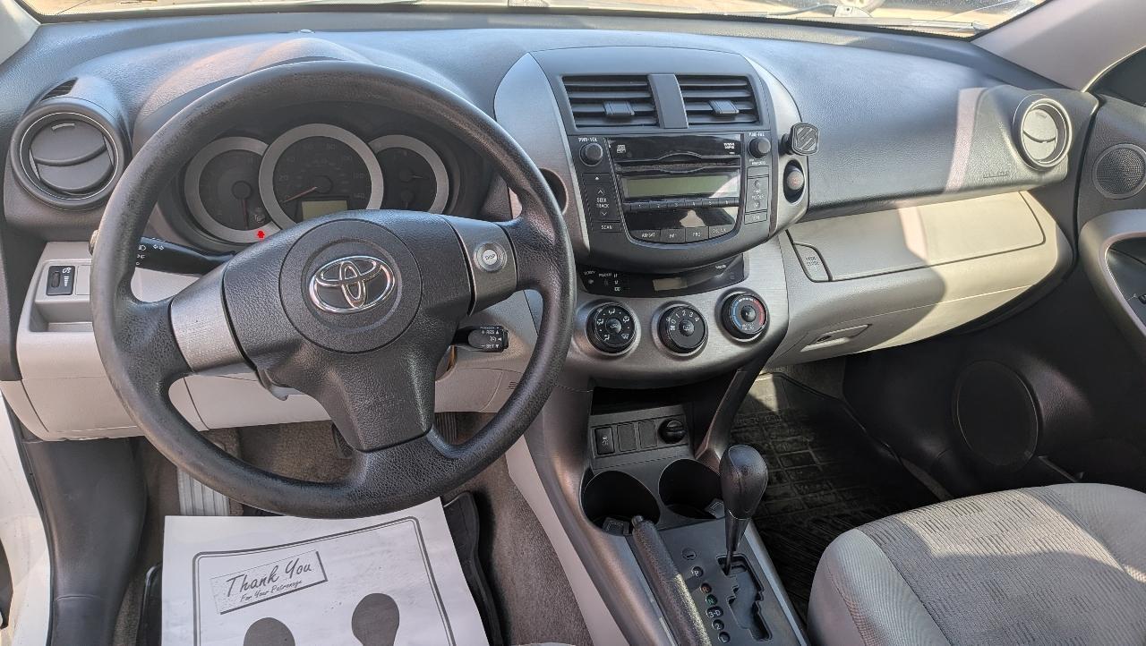 Toyota RAV4 Base I4 4WD 2010