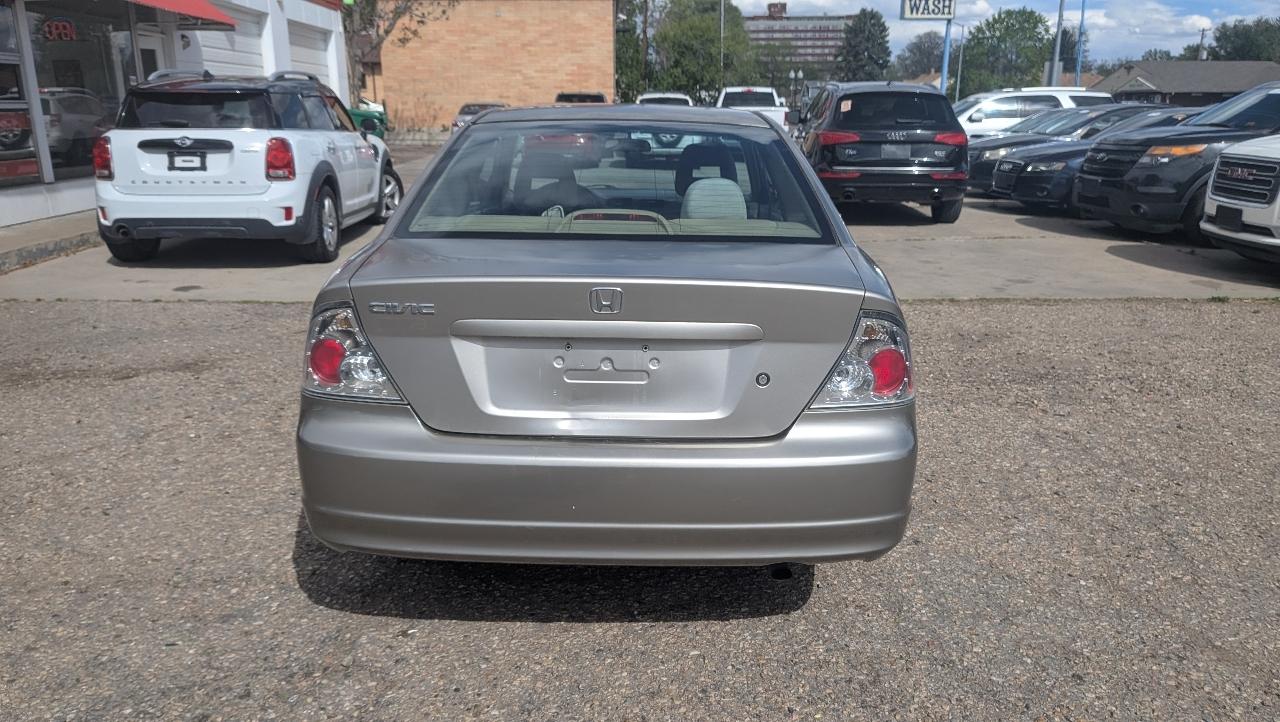 Honda Civic LX coupe 4-spd AT 2003