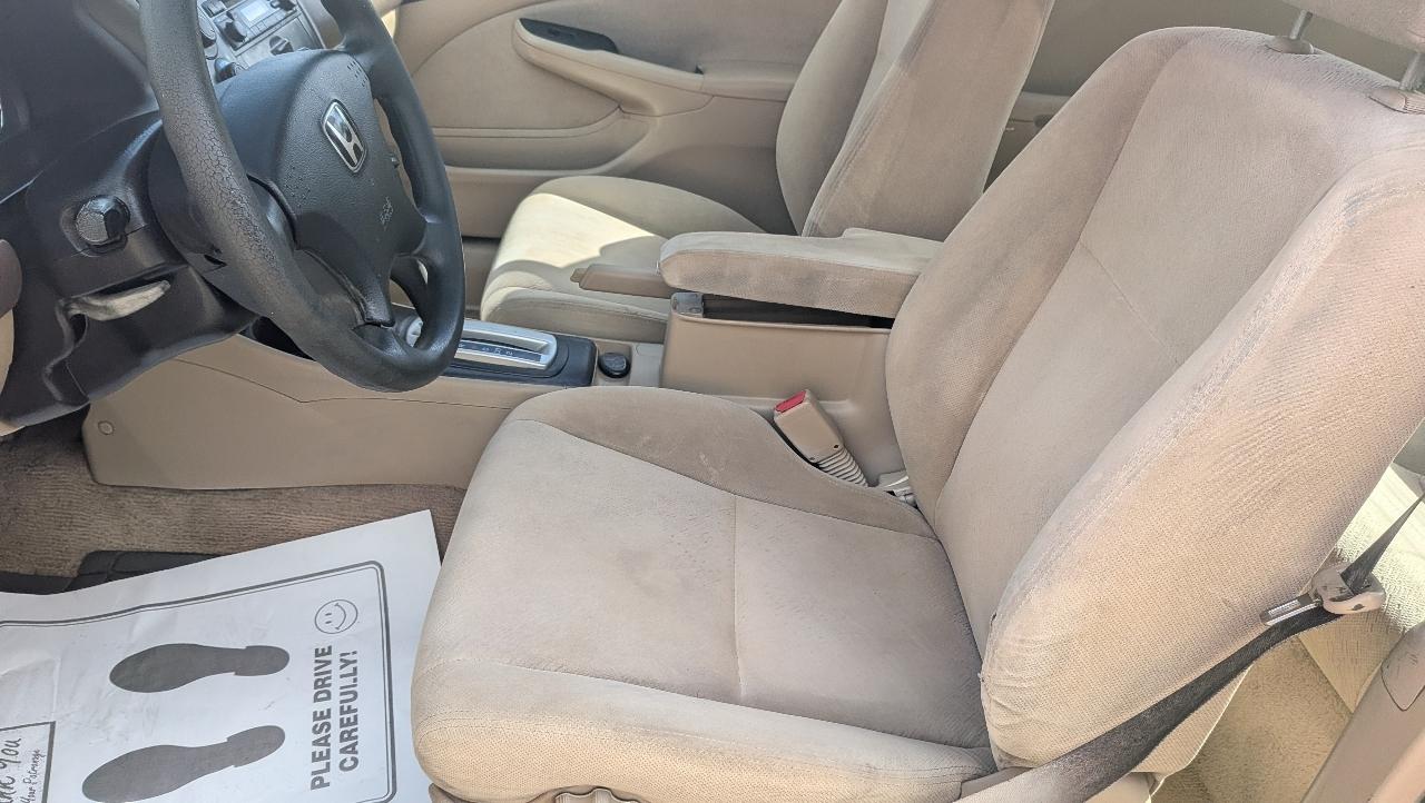 Honda Civic LX coupe 4-spd AT 2003