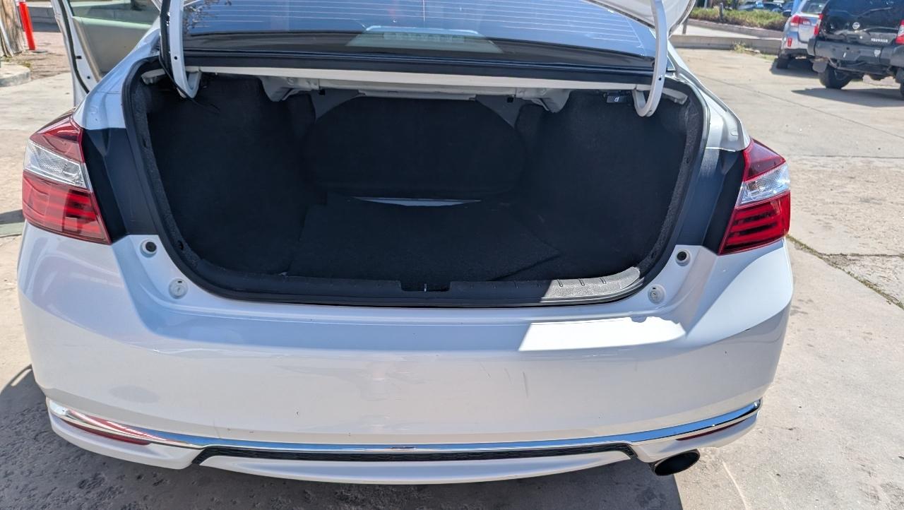 Honda Accord LX Sedan CVT 2016