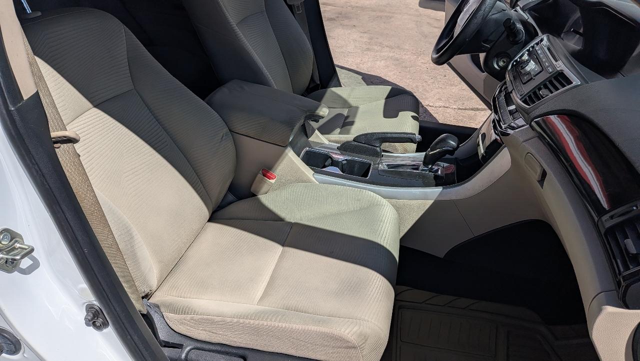 Honda Accord LX Sedan CVT 2016