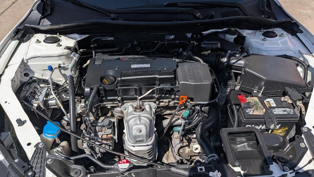 Honda Accord LX Sedan CVT 2016