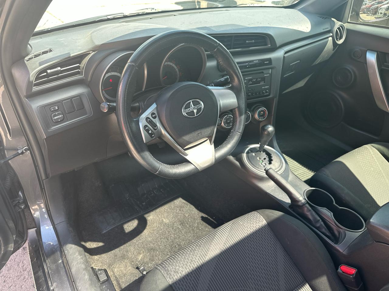 Scion tC Sports Coupe 6-Spd AT 2013