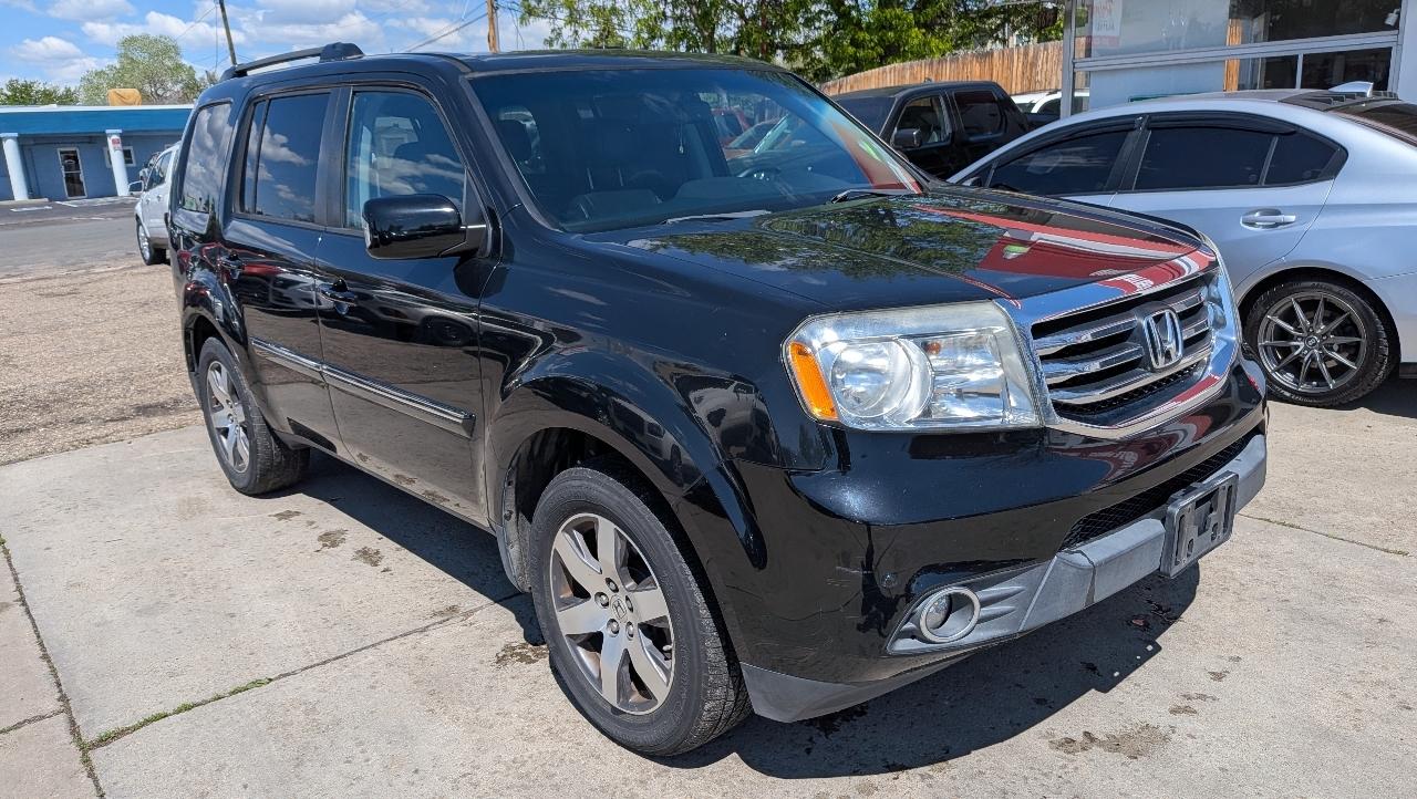 Honda Pilot Touring 4WD 5-Spd AT with DVD 2013