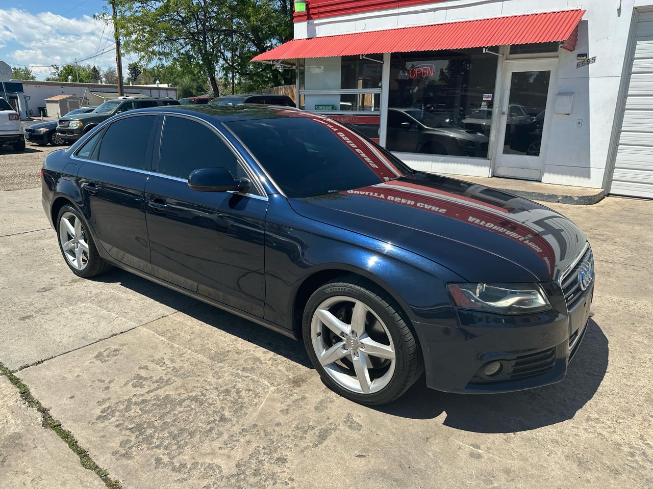 Audi A4 2.0T Sedan quattro Tiptronic 2011