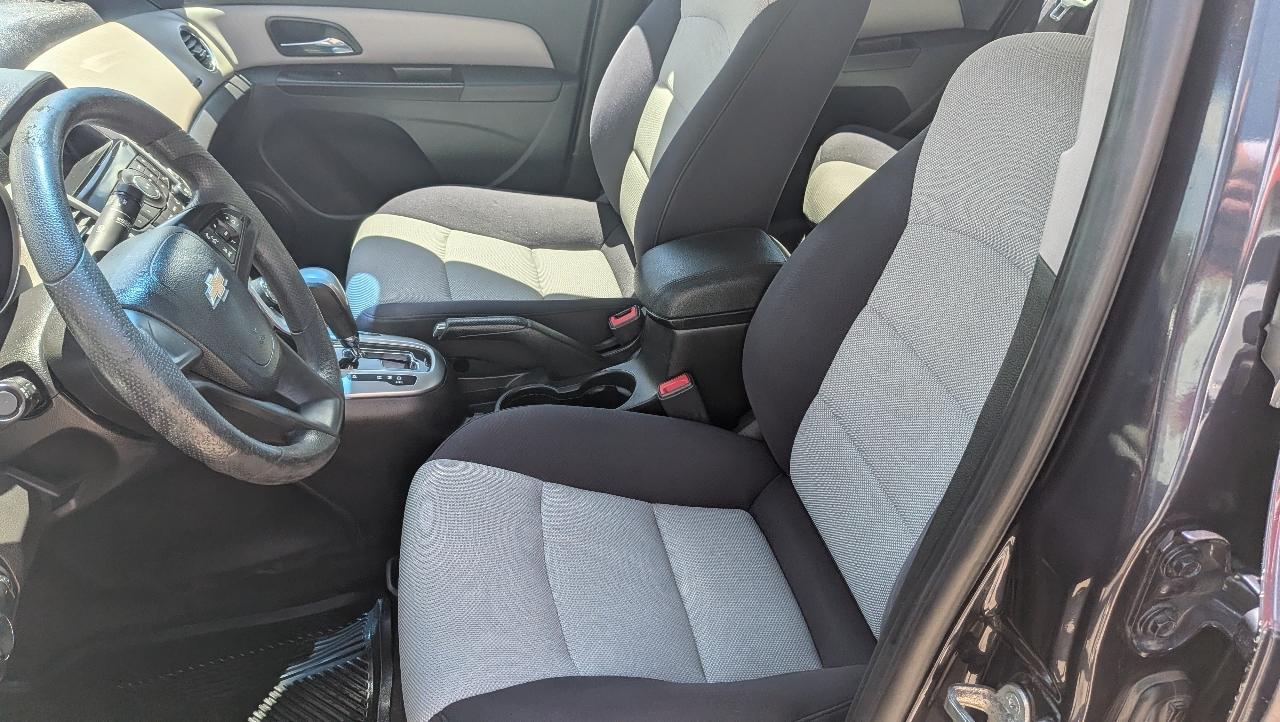 Chevrolet Cruze LS Auto 2014