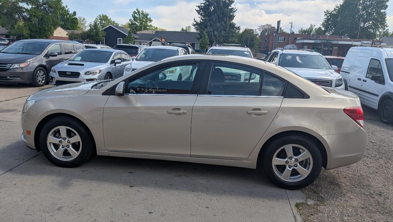 Chevrolet Cruze 1LT 2012