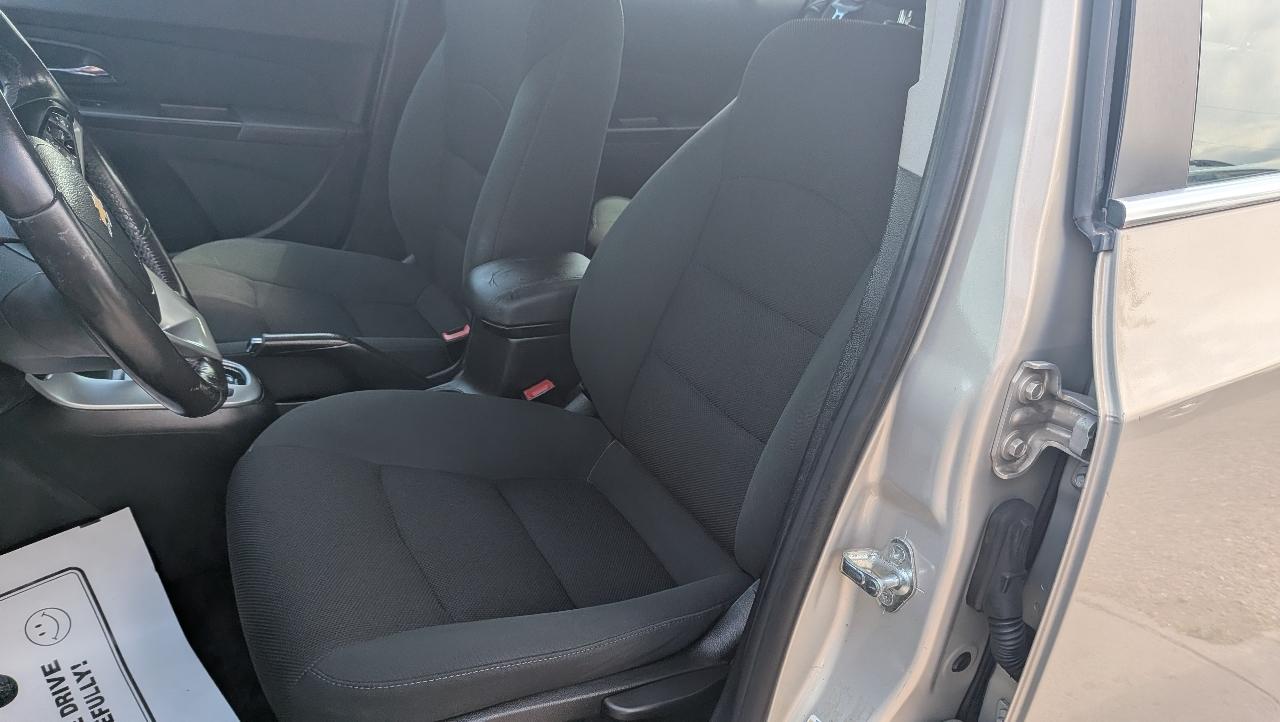 Chevrolet Cruze 1LT 2012