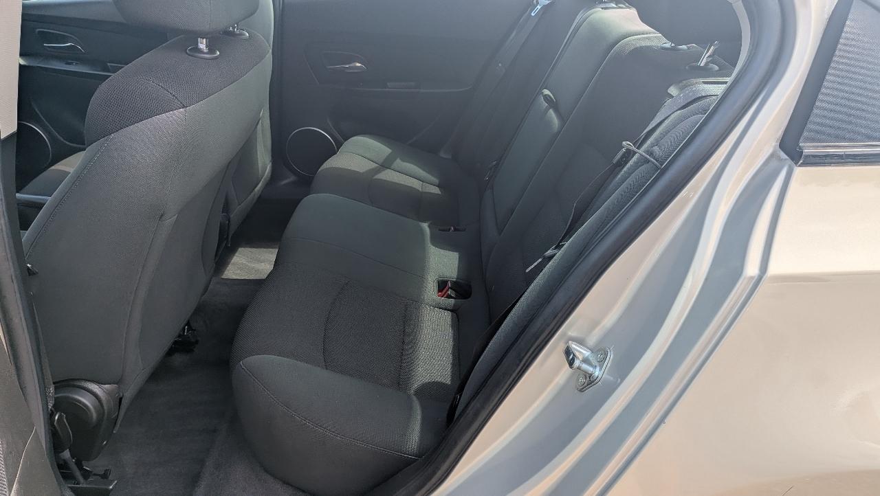 Chevrolet Cruze 1LT 2012