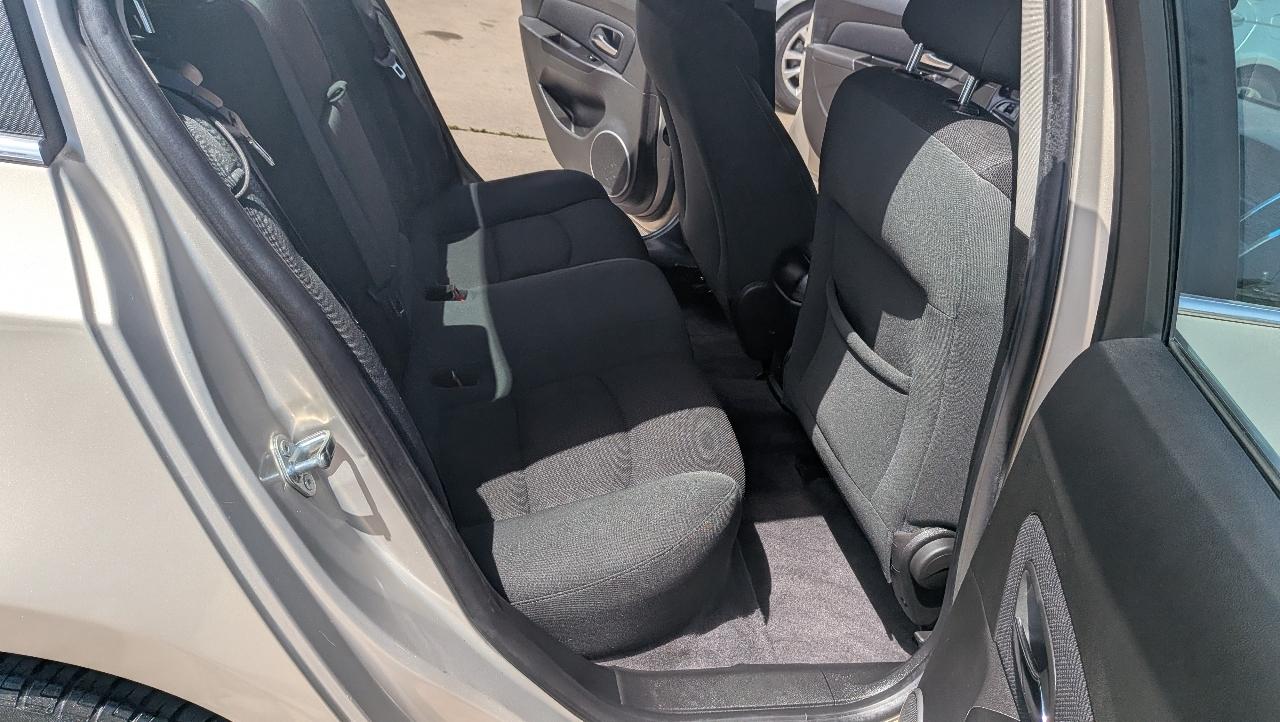 Chevrolet Cruze 1LT 2012
