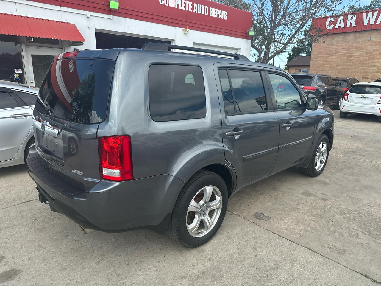 Honda Pilot EX-L 4WD 5-Spd AT 2012