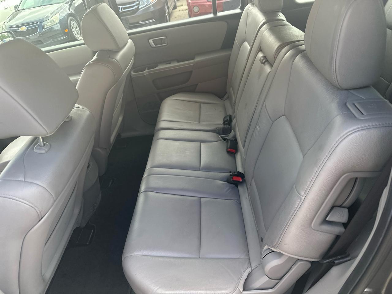 Honda Pilot EX-L 4WD 5-Spd AT 2012