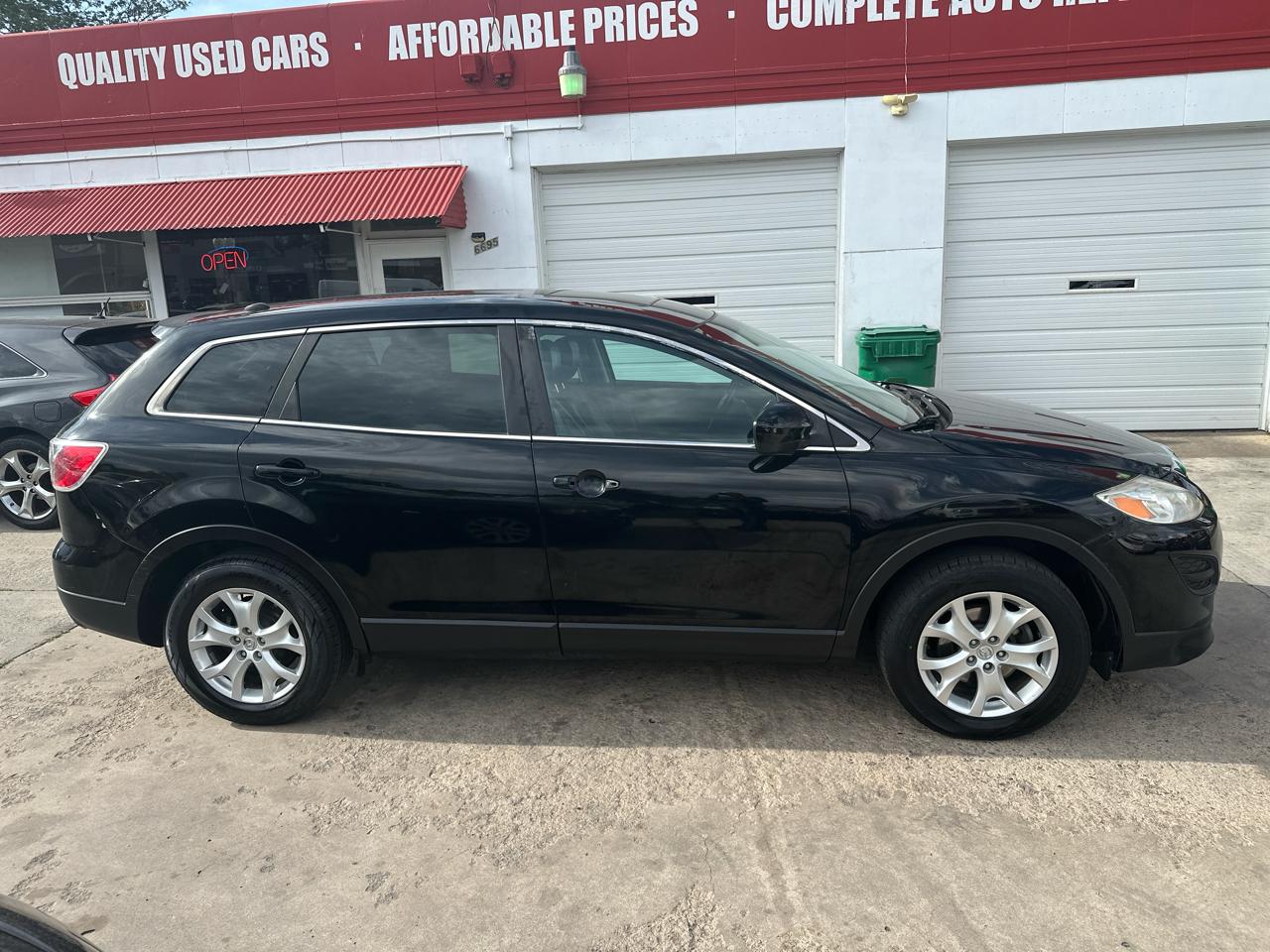 Mazda CX-9 Touring AWD 2011