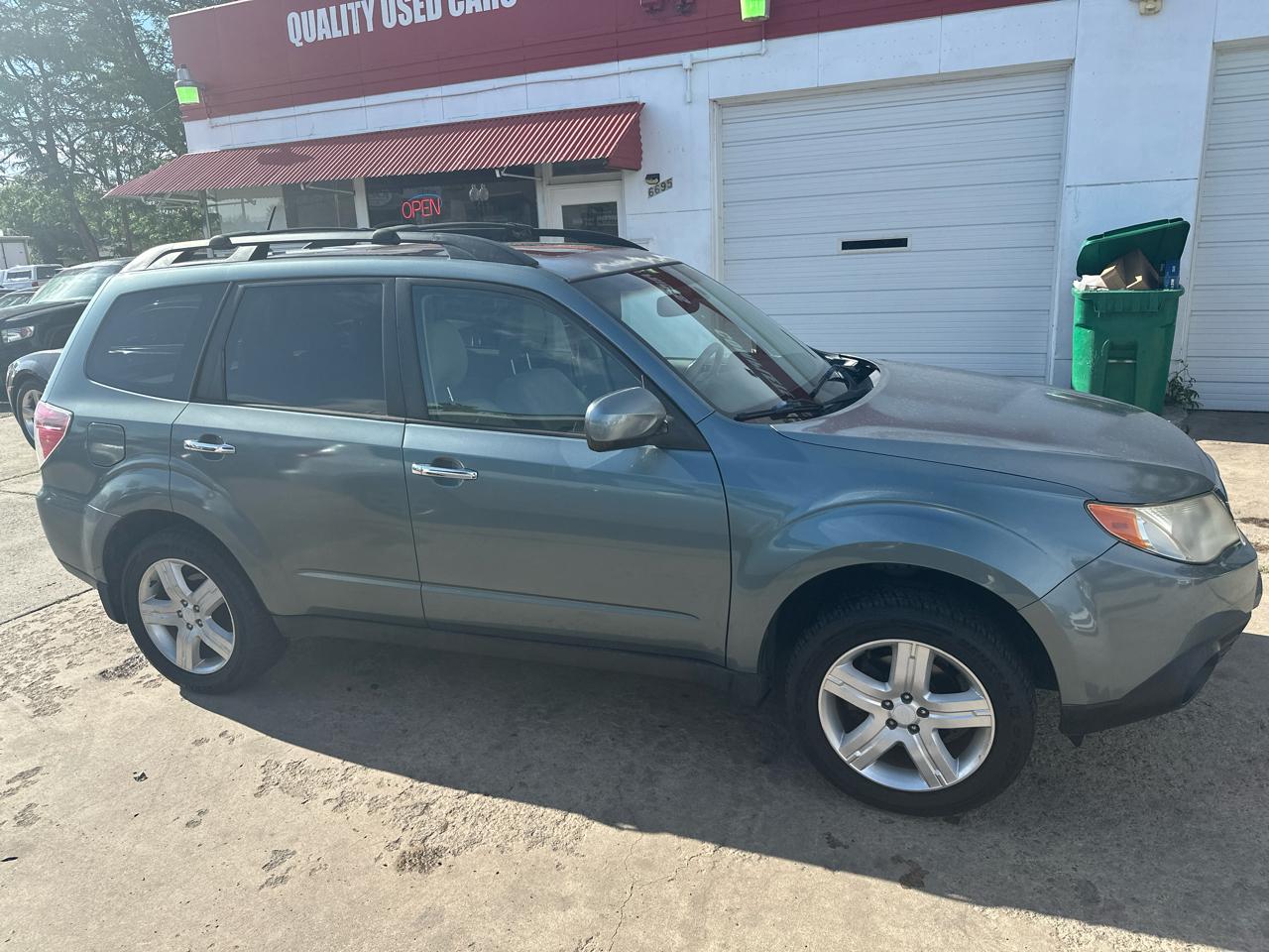 Subaru Forester 2.5X Premium 2010