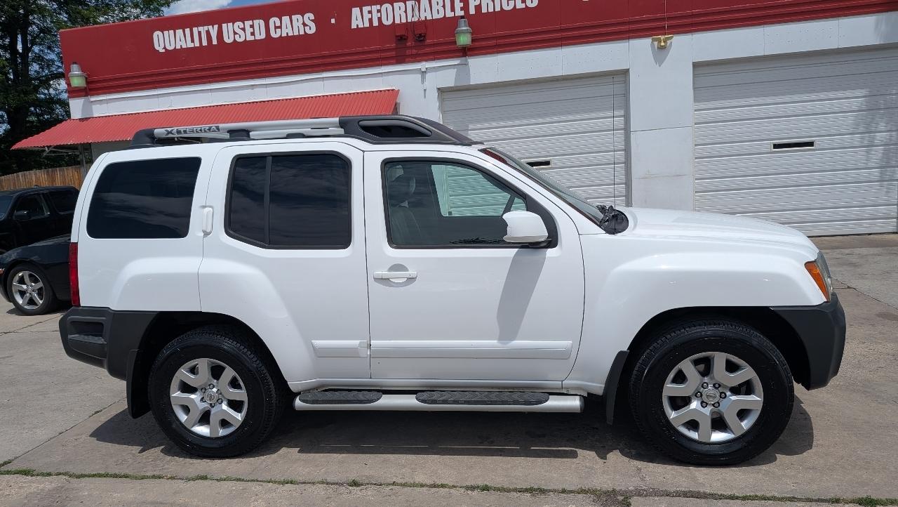 Nissan Xterra X 4WD 2010