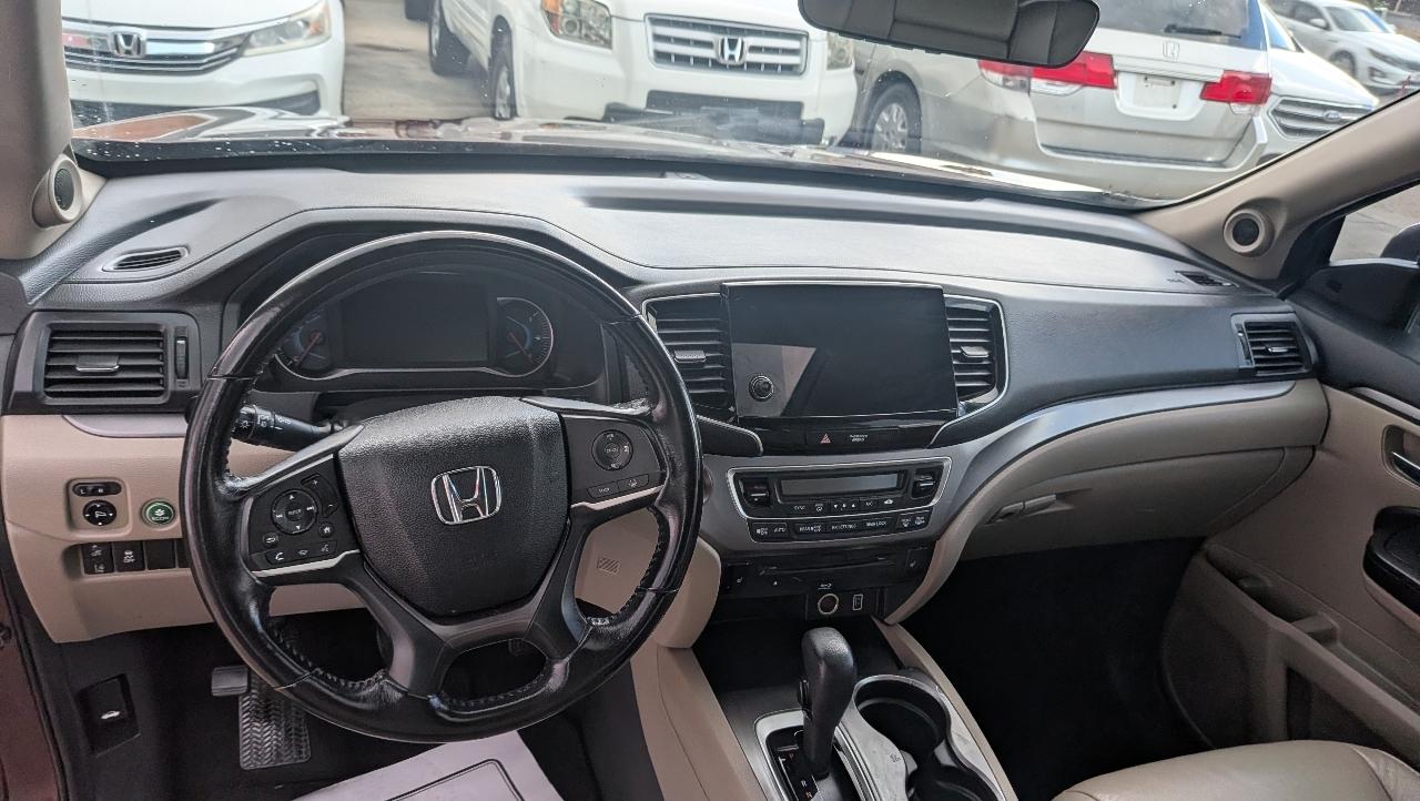 Honda Pilot EX-L w/Navigation and RES AWD 2019