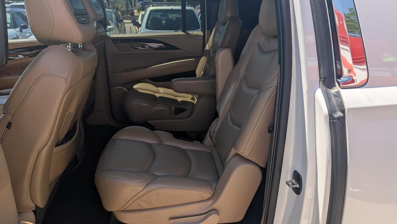 Cadillac Escalade ESV Platinum 4WD 2019