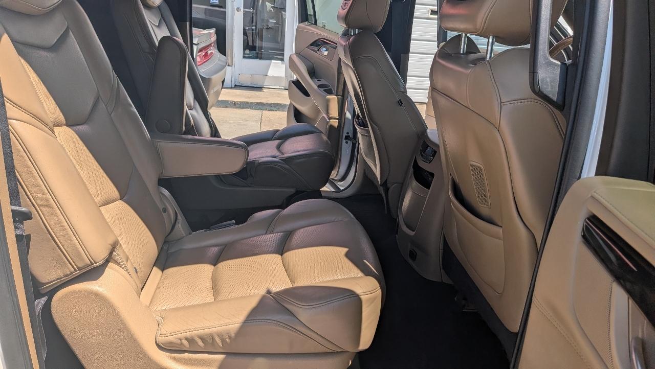Cadillac Escalade ESV Platinum 4WD 2019