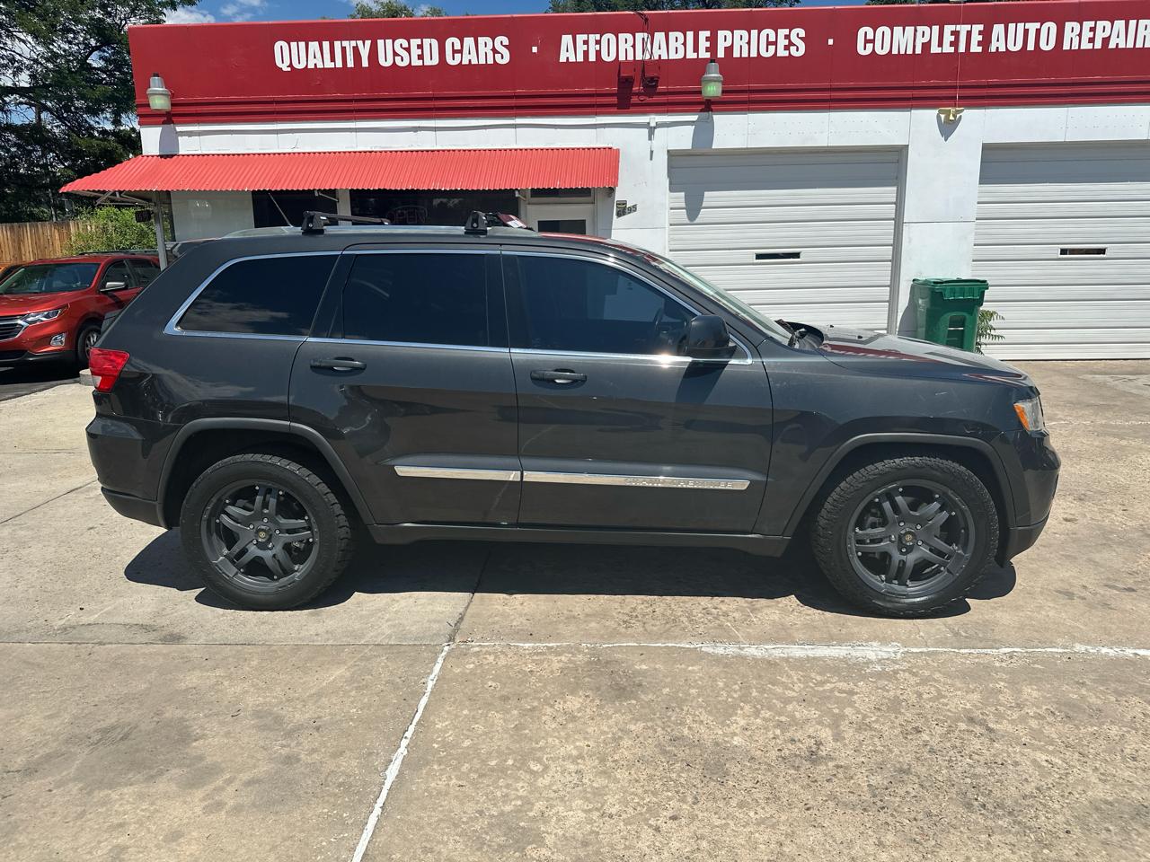 Jeep Grand Cherokee Laredo 4WD 2011