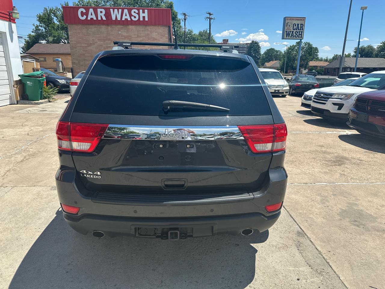 Jeep Grand Cherokee Laredo 4WD 2011
