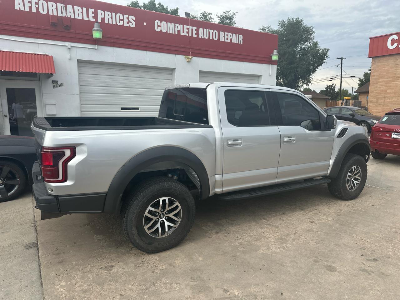 Ford F-150 Raptor SuperCrew 4WD 2018