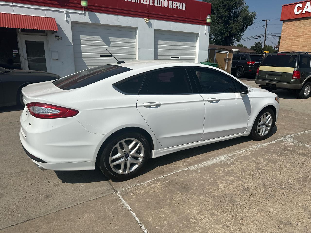 Ford Fusion SE 2015