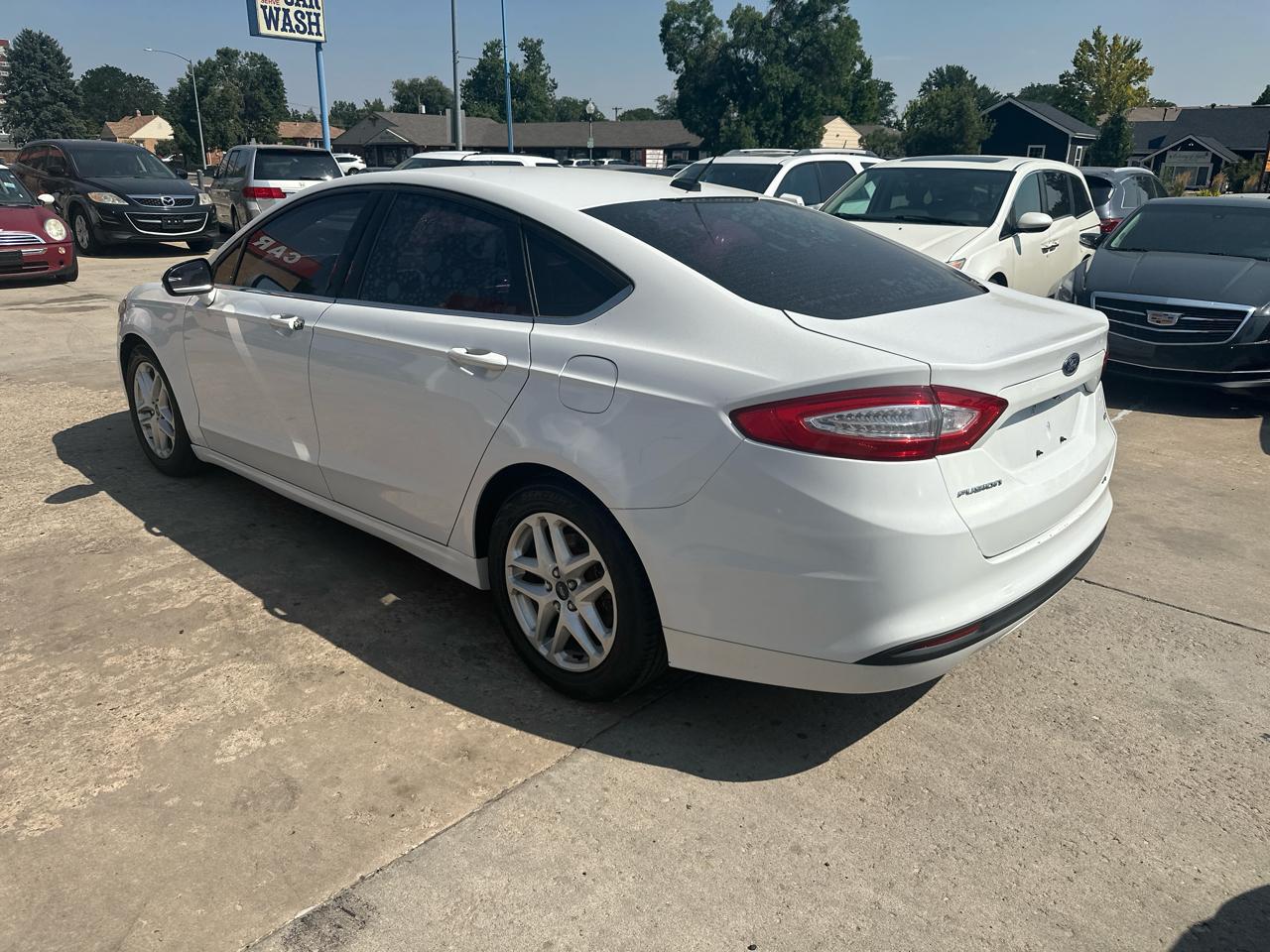 Ford Fusion SE 2015