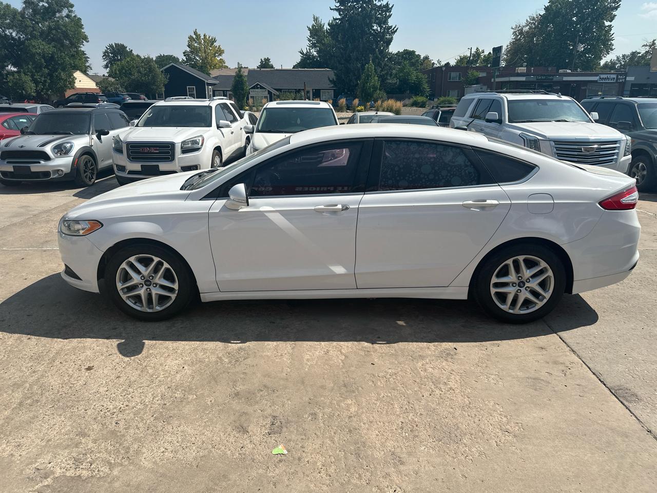Ford Fusion SE 2015
