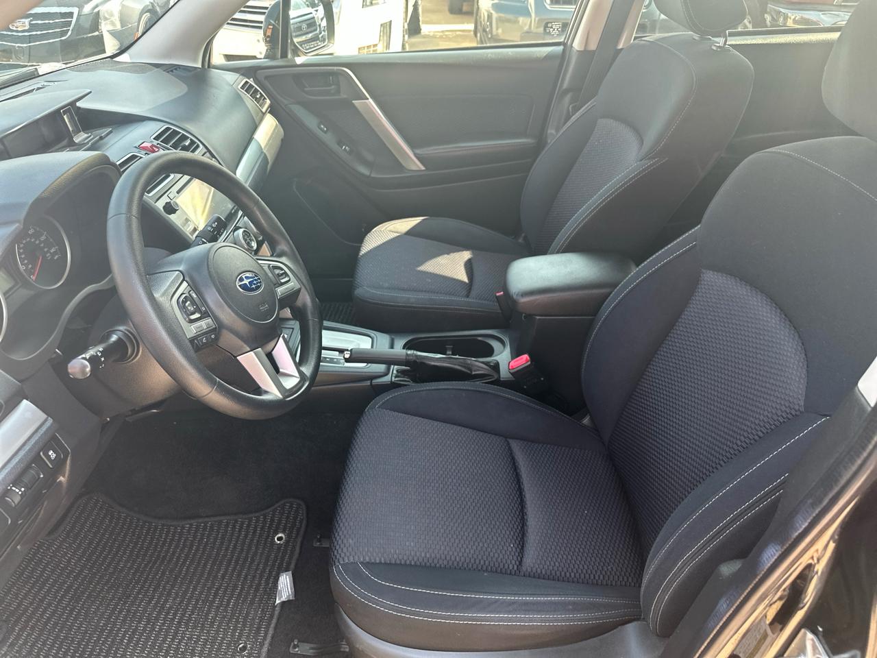 Subaru Forester 2.5i Premium PZEV CVT 2017