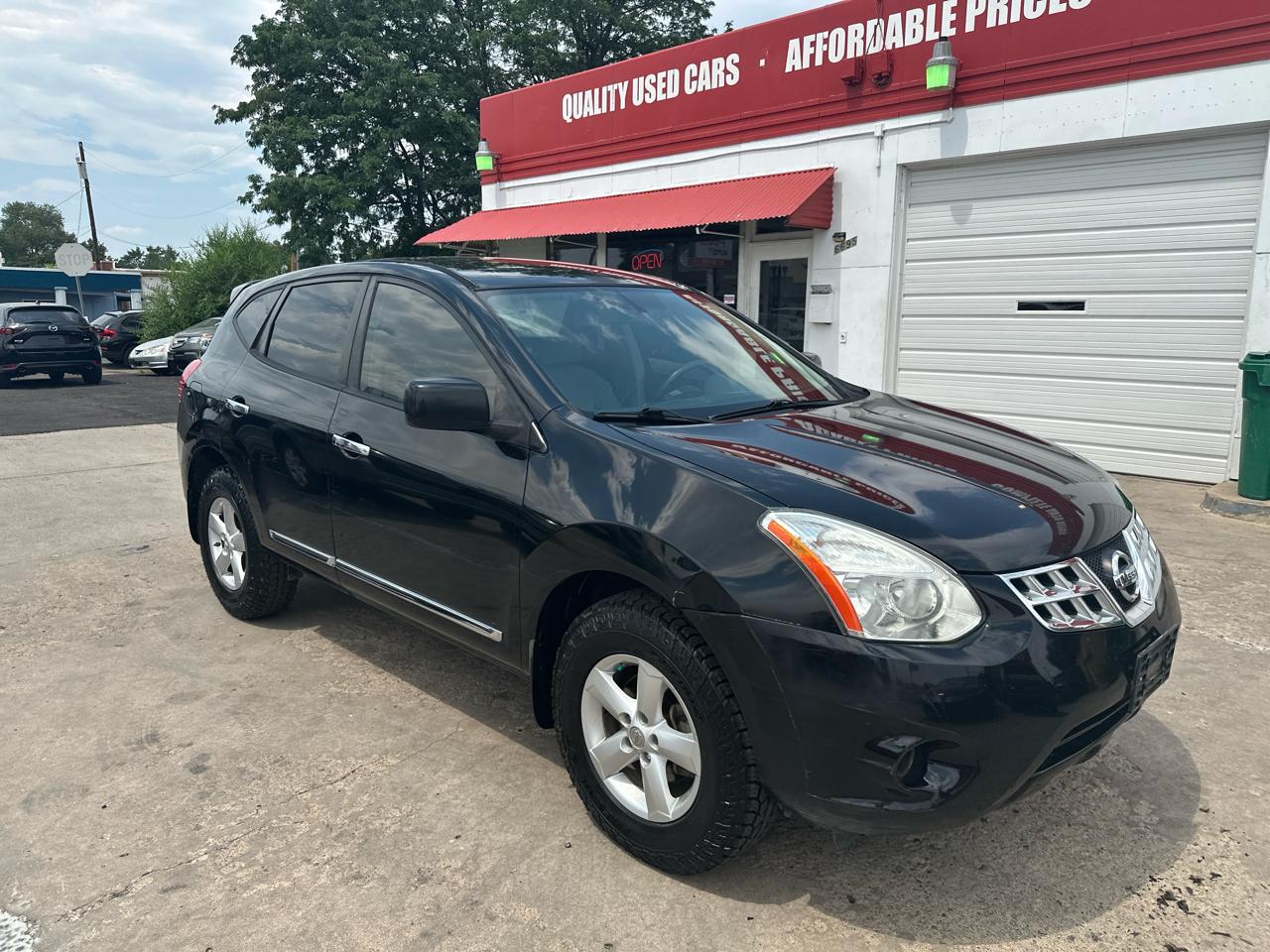 Nissan Rogue S FWD Krom Edition 2012
