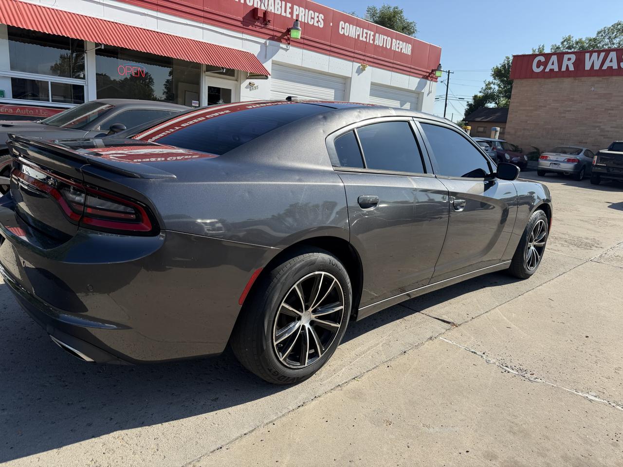 Dodge Charger SE 2015