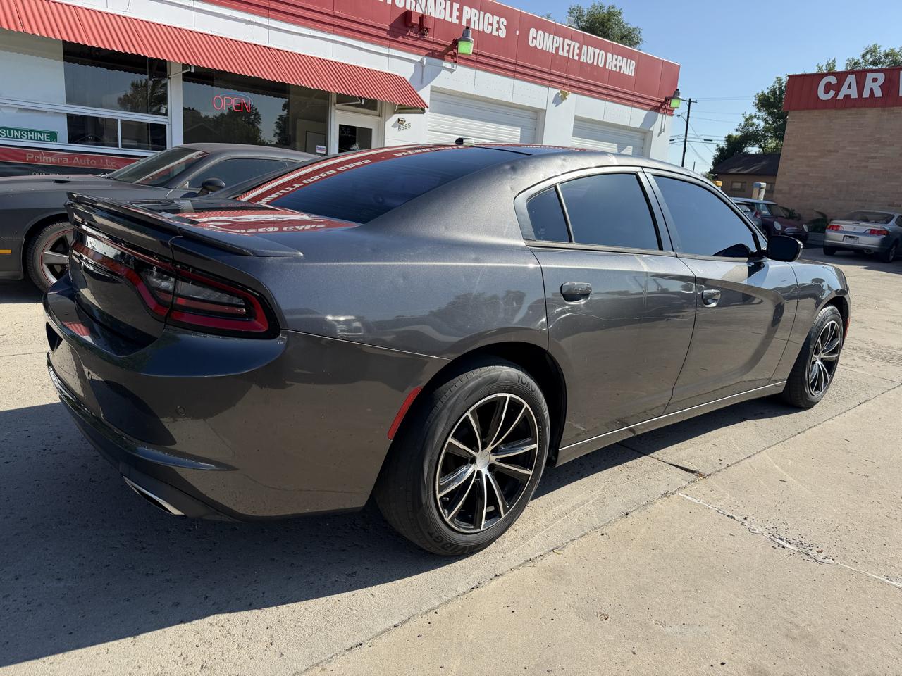 Dodge Charger SE 2015