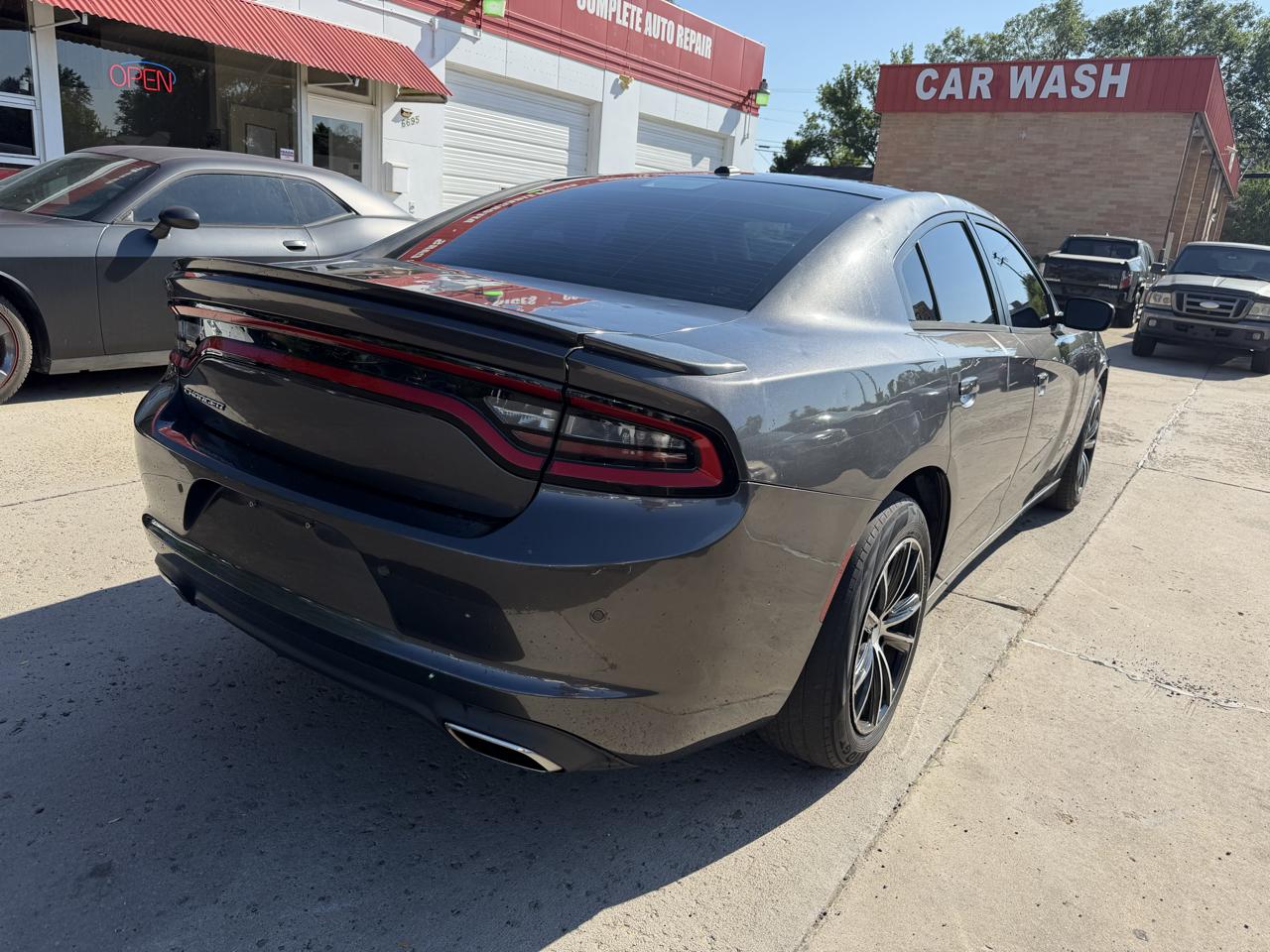 Dodge Charger SE 2015