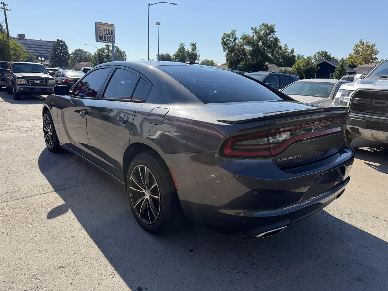 Dodge Charger SE 2015