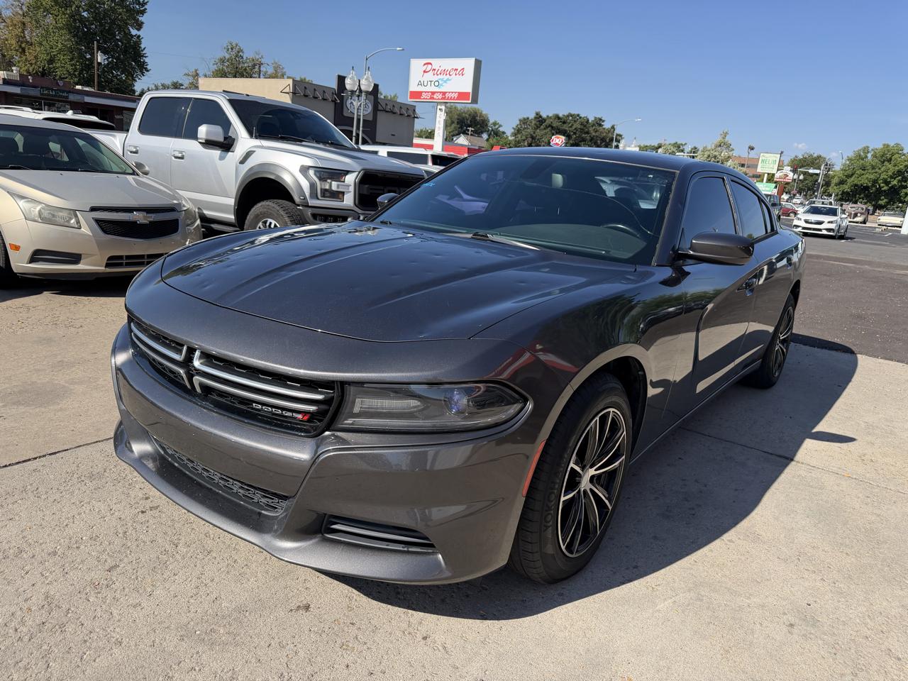 Dodge Charger SE 2015