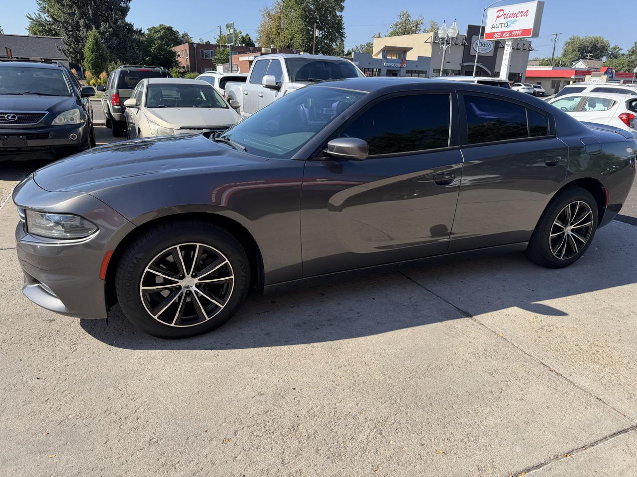 Dodge Charger SE 2015