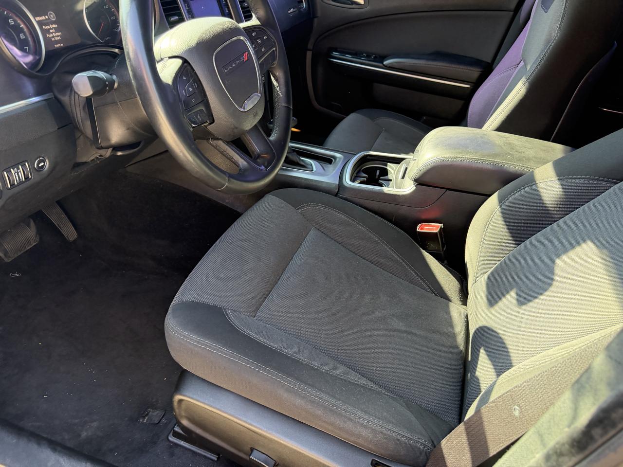 Dodge Charger SE 2015