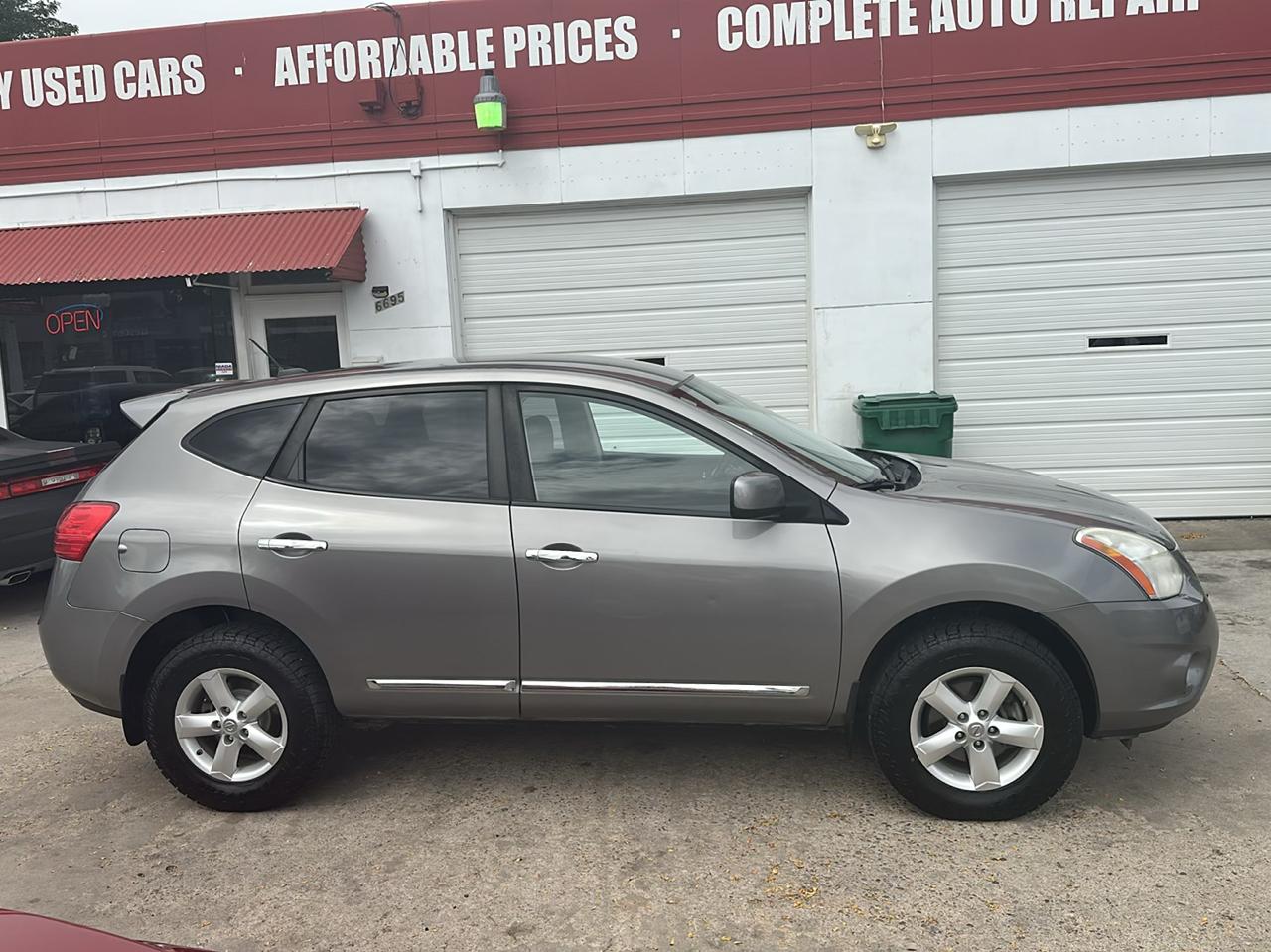 Nissan Rogue S AWD 2013