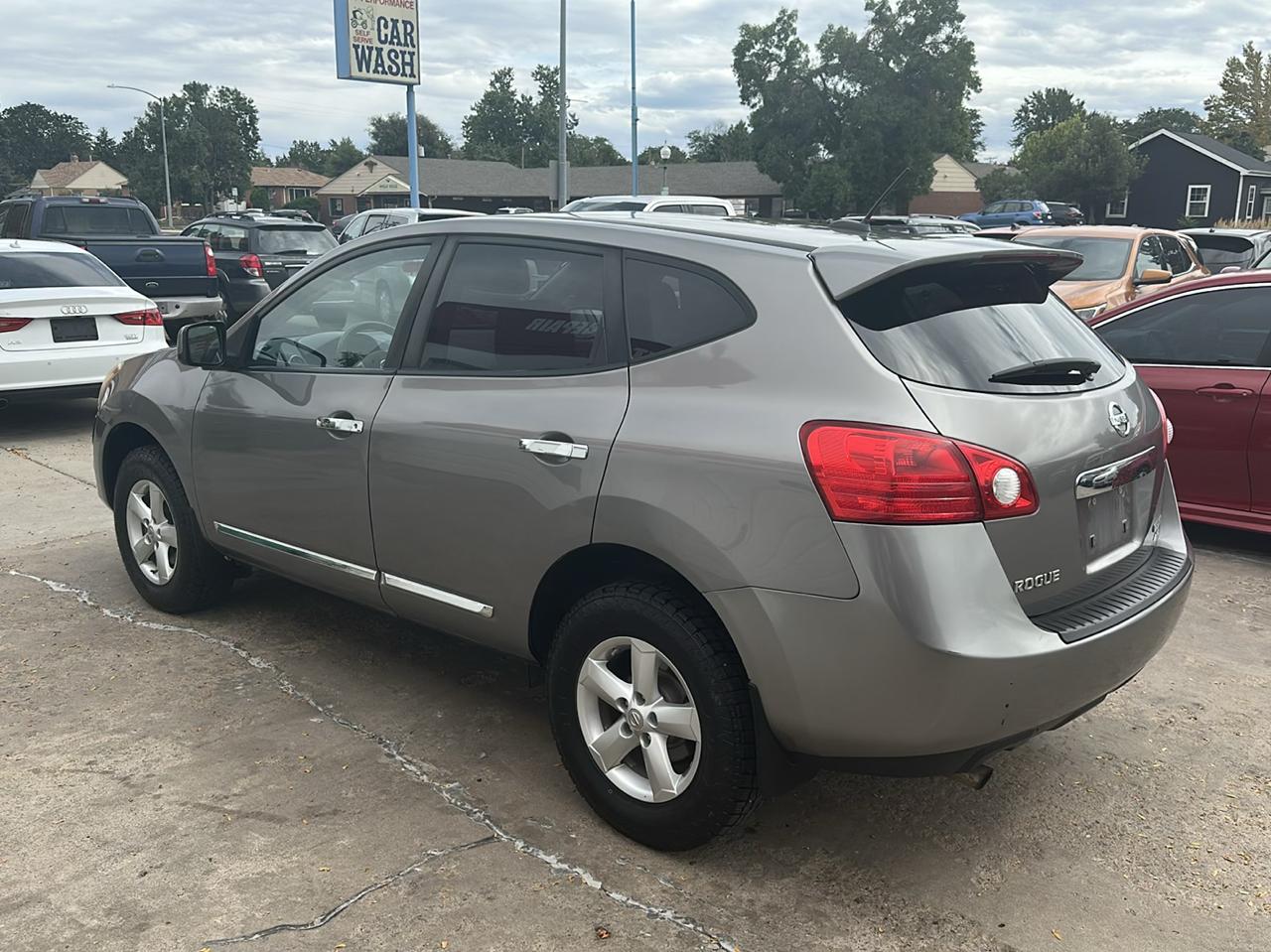 Nissan Rogue S AWD 2013