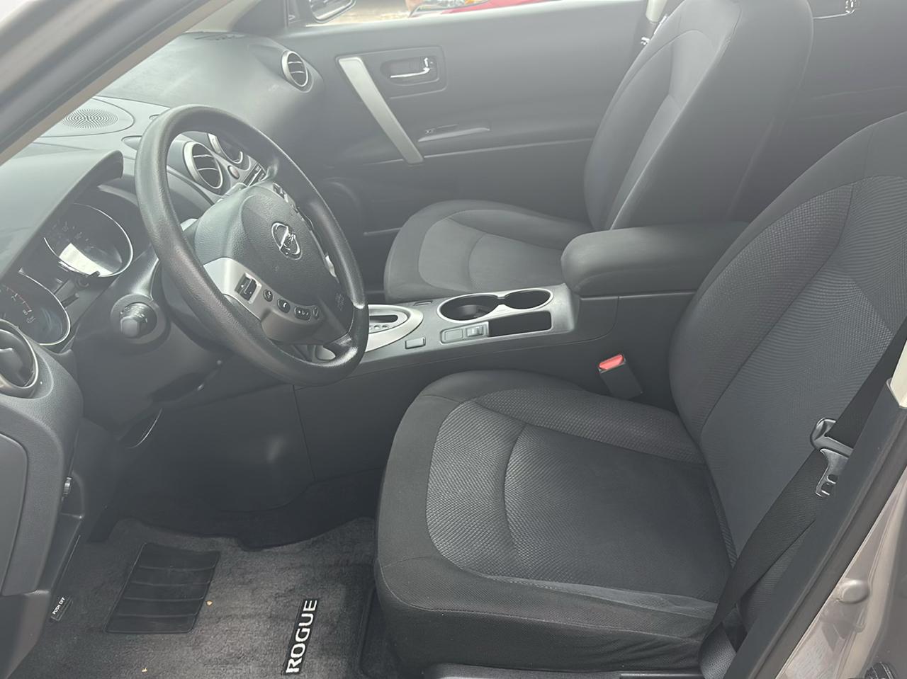 Nissan Rogue S AWD 2013