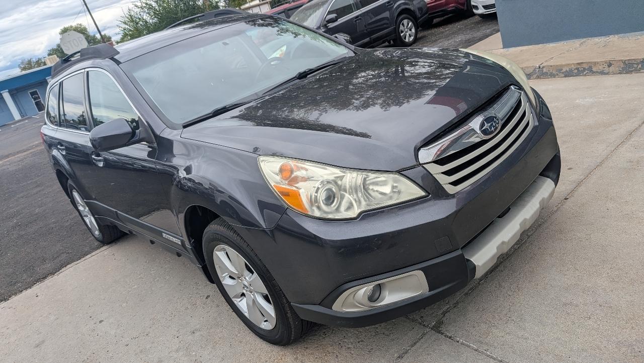 Subaru Outback 2.5i Limited 2011