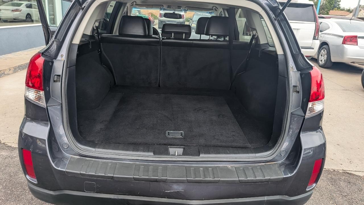 Subaru Outback 2.5i Limited 2011
